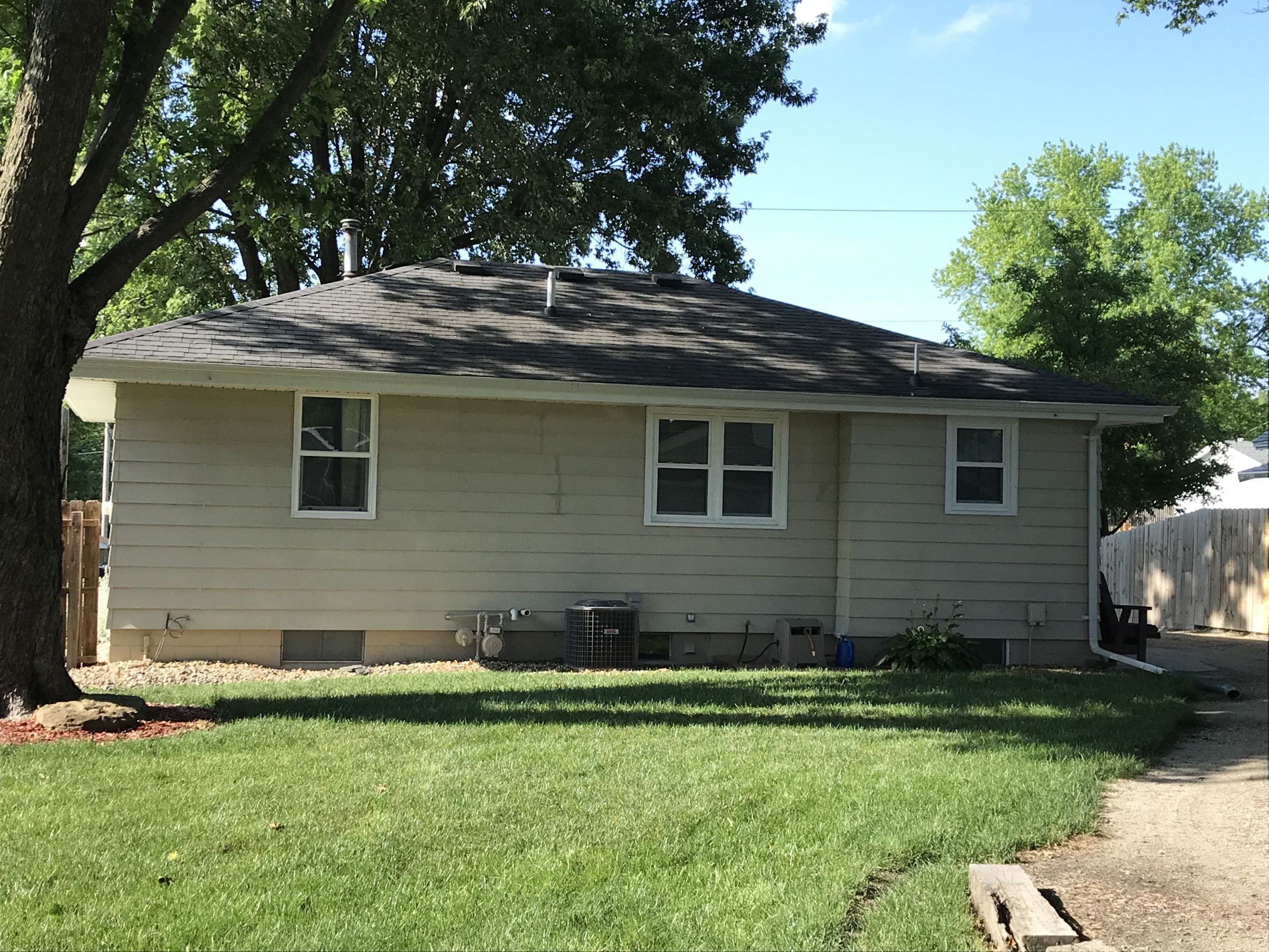 14564-811-w-1st-ave-indianola-50125-3-2019-06-21-002719.JPG