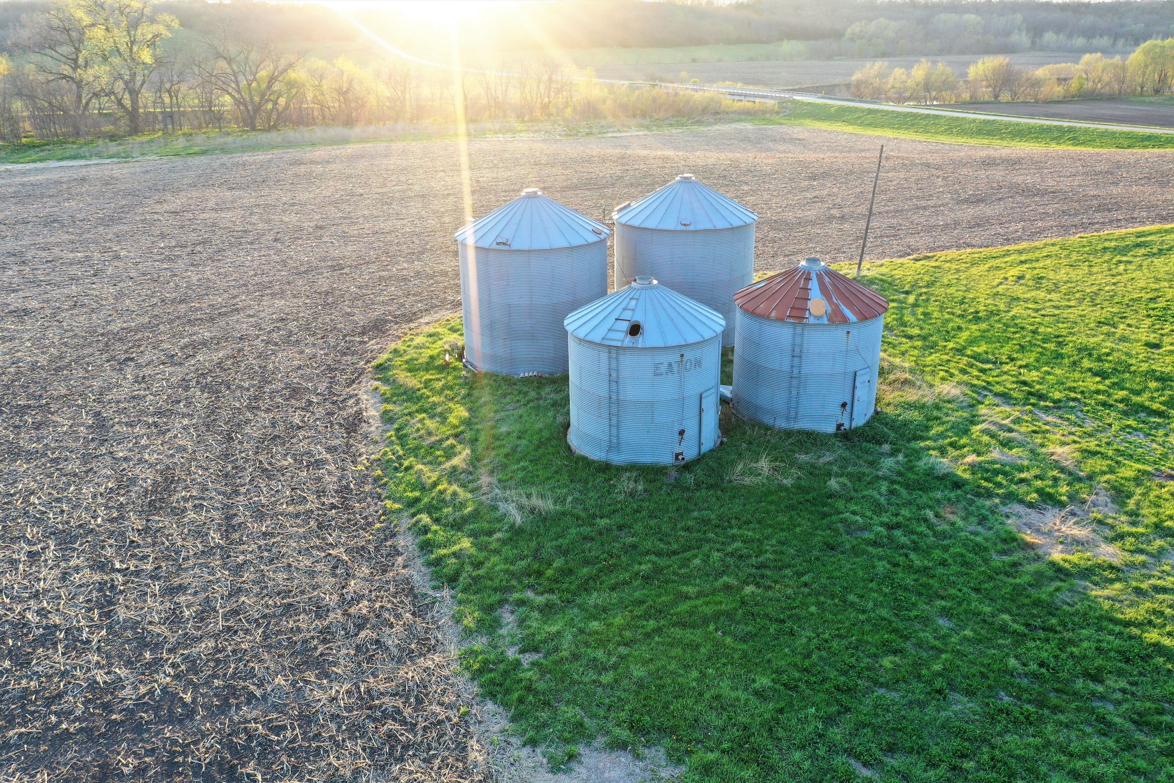 land-page-county-iowa-160-acres-listing-number-14979-2-2020-04-28-163049.jpg