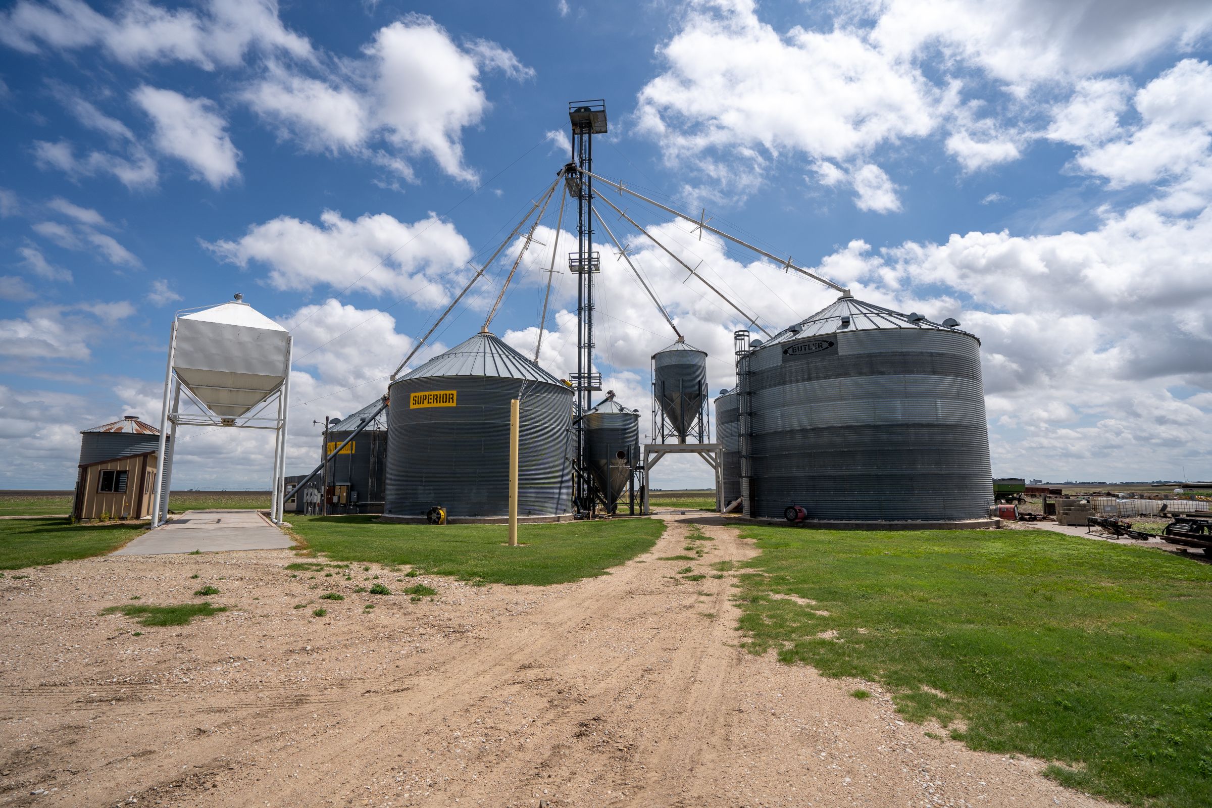 auctions-gray-haskell-county-kansas-2990-acres-listing-number-15570-0-2021-06-11-184223.jpeg