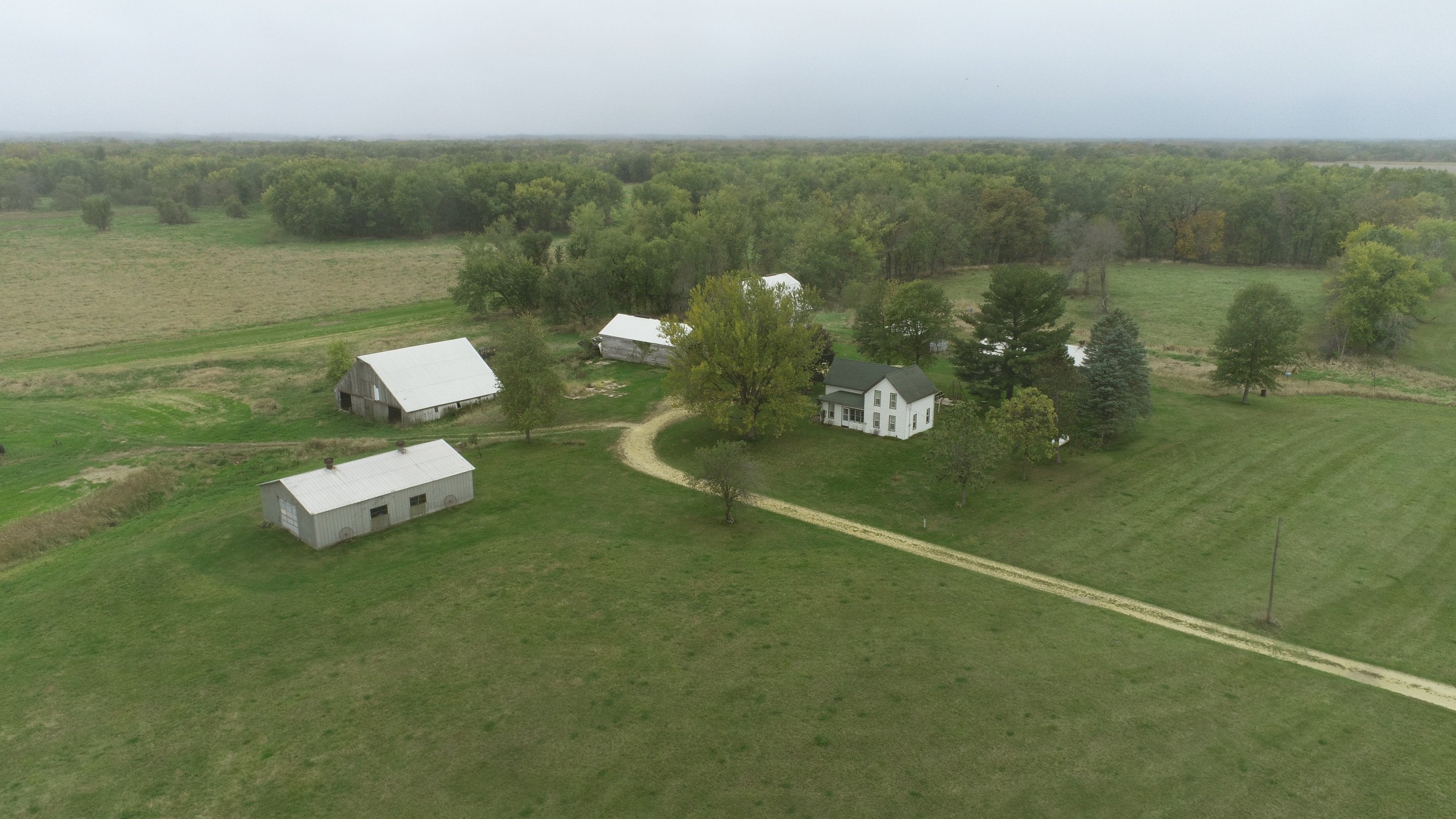 2-270th-street-dewitt-52742-DJI_0103-1.jpg