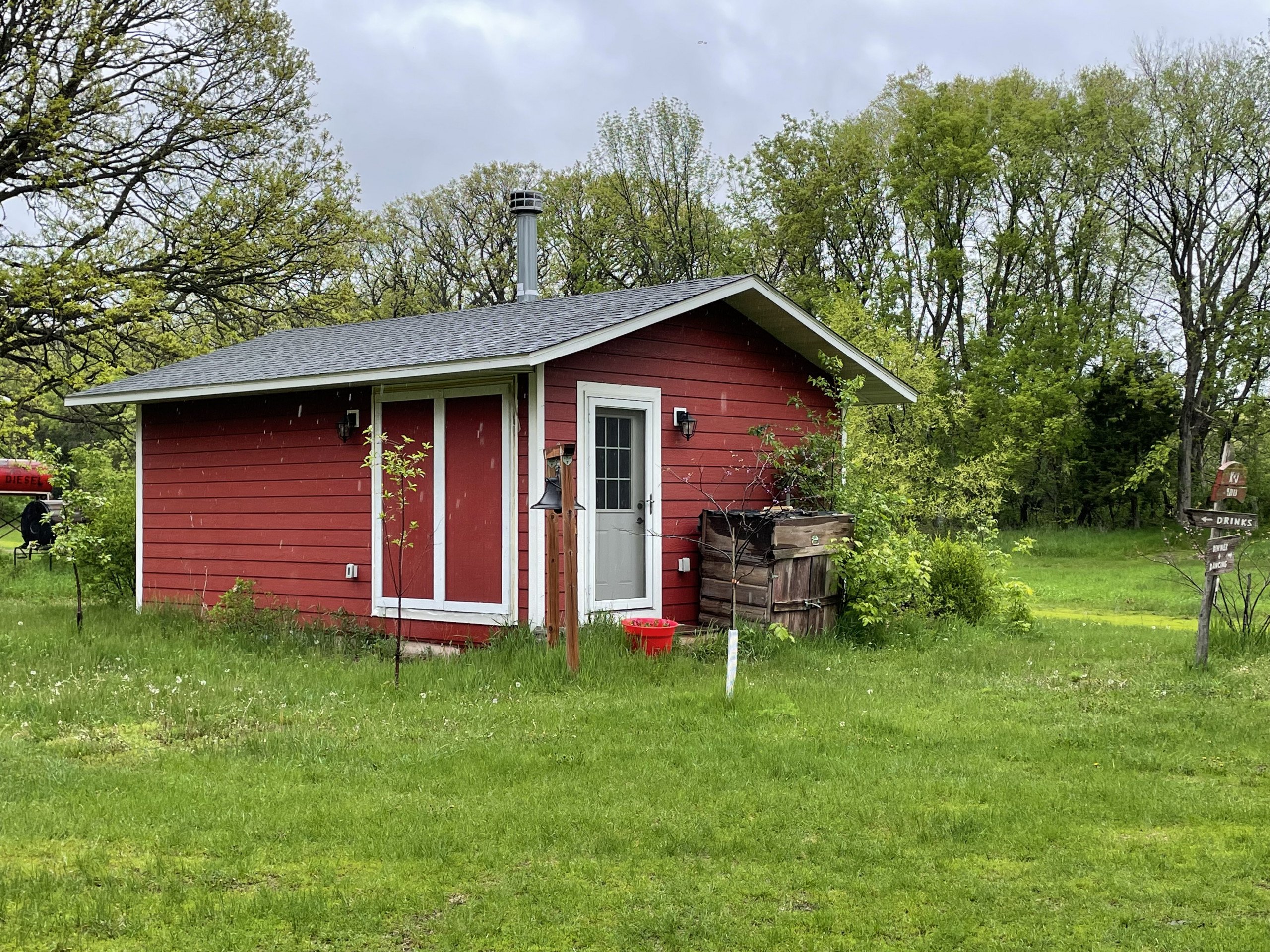 residential-auctions-land-sherburne-county-minnesota-85-acres-listing-number-16161-Man cave she shed to use-3.jpg