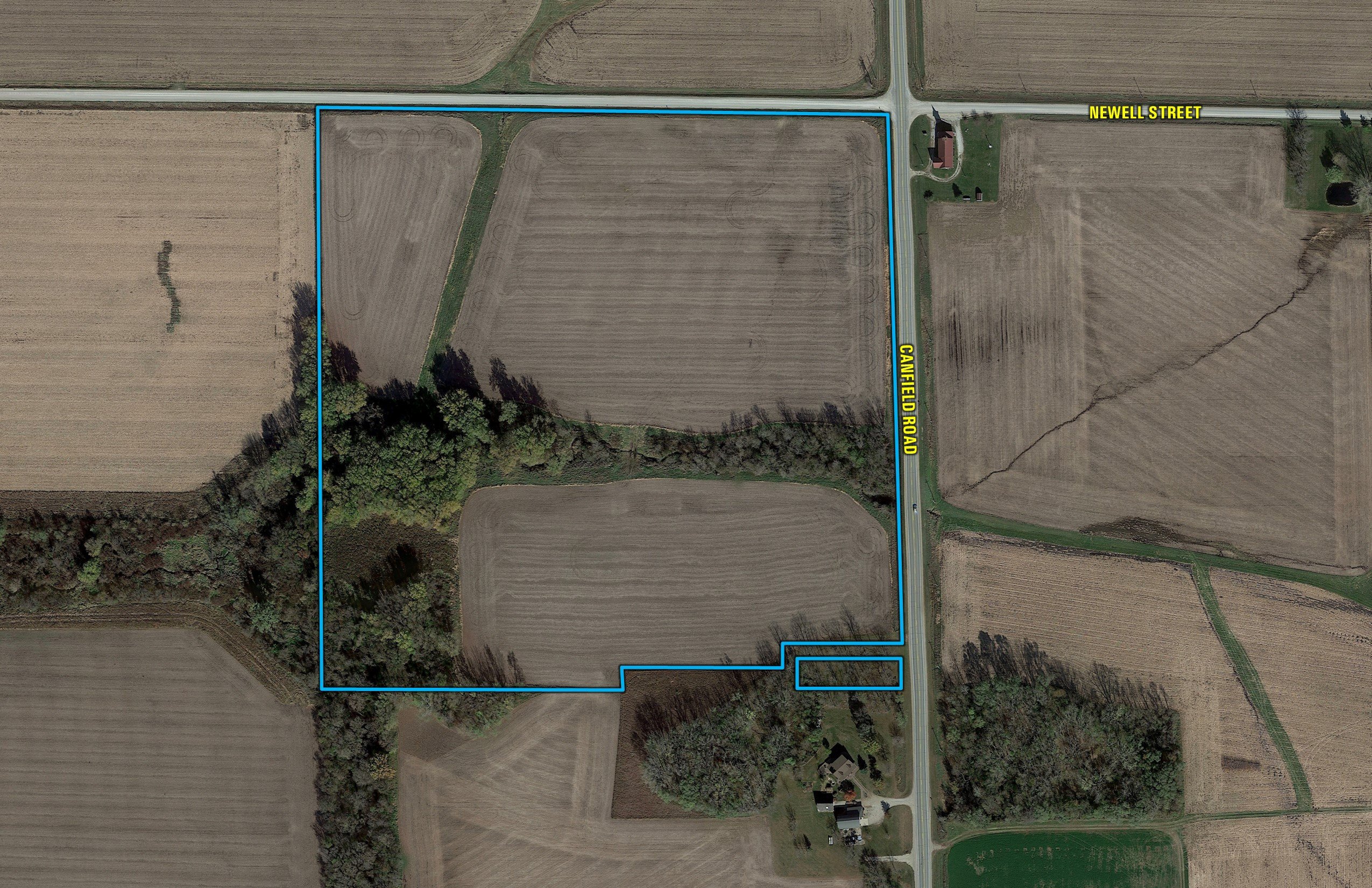 land-black-hawk-county-iowa-37-acres-listing-number-16592-Kraus, Ralph & Karla 37 Ac, Black Hawk Co - Google Close-0.jpg
