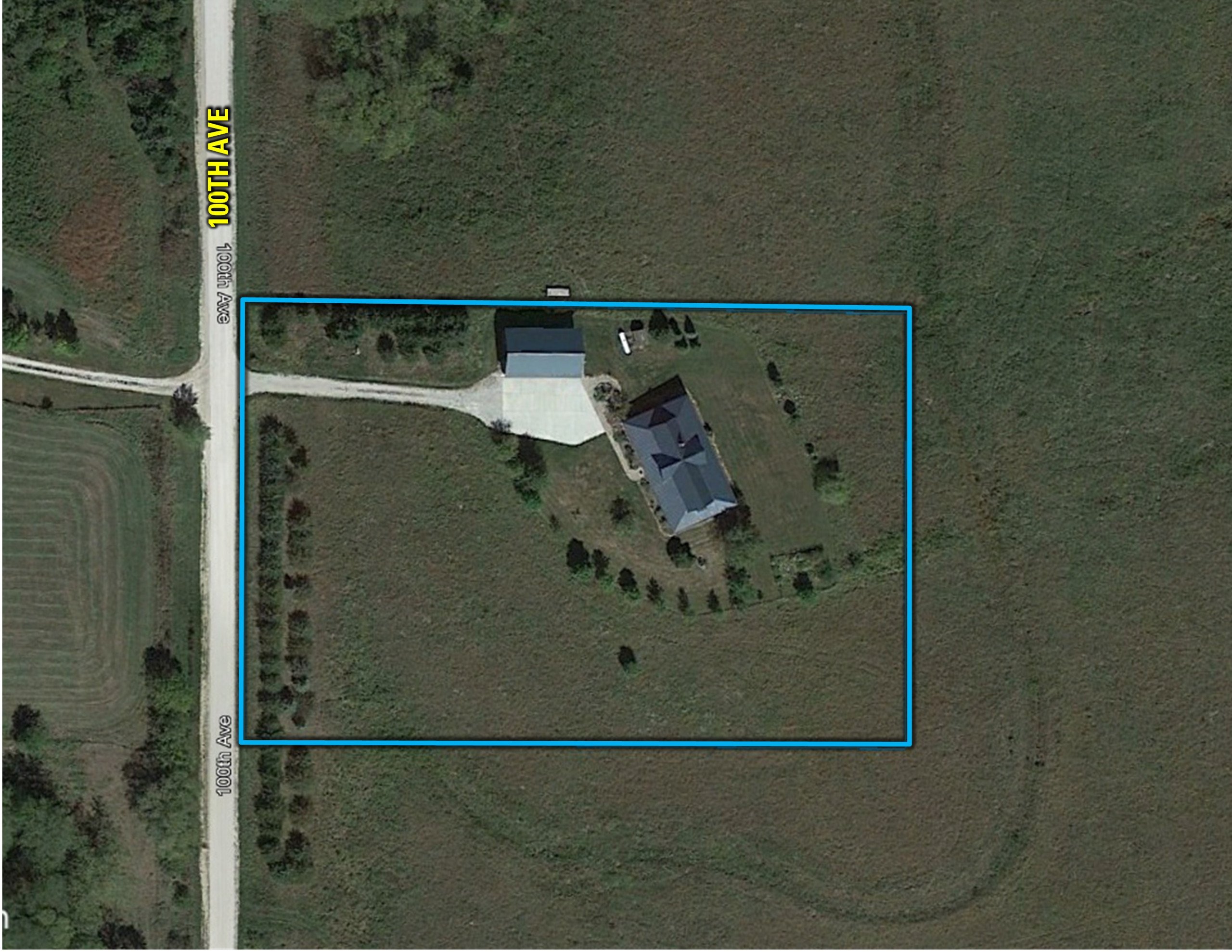 residential-land-warren-county-iowa-4-acres-listing-number-16780-Google Close of House-3.jpg