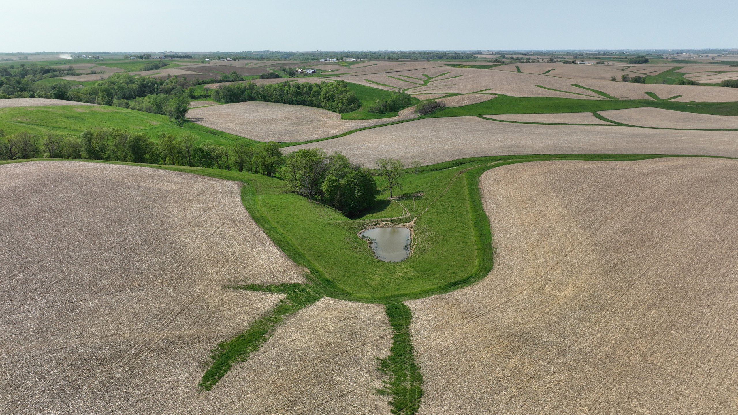 Clinton County, Iowa Farm For Sale