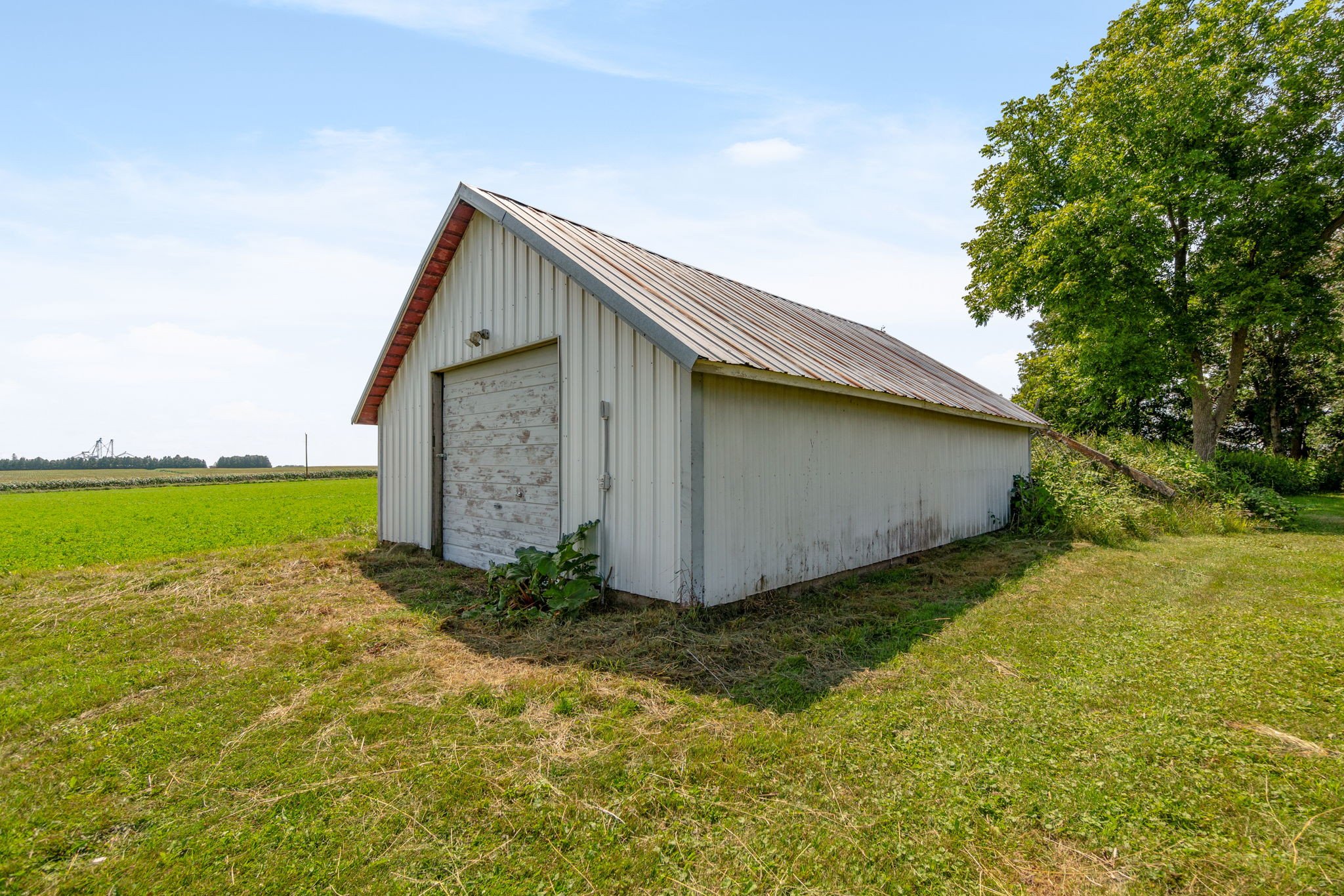 residential-auctions-land-fayette-county-iowa-80-acres-listing-number-17024-31-web-or-mls-7109 T Ave_Edits (31 of 32)-9.jpg