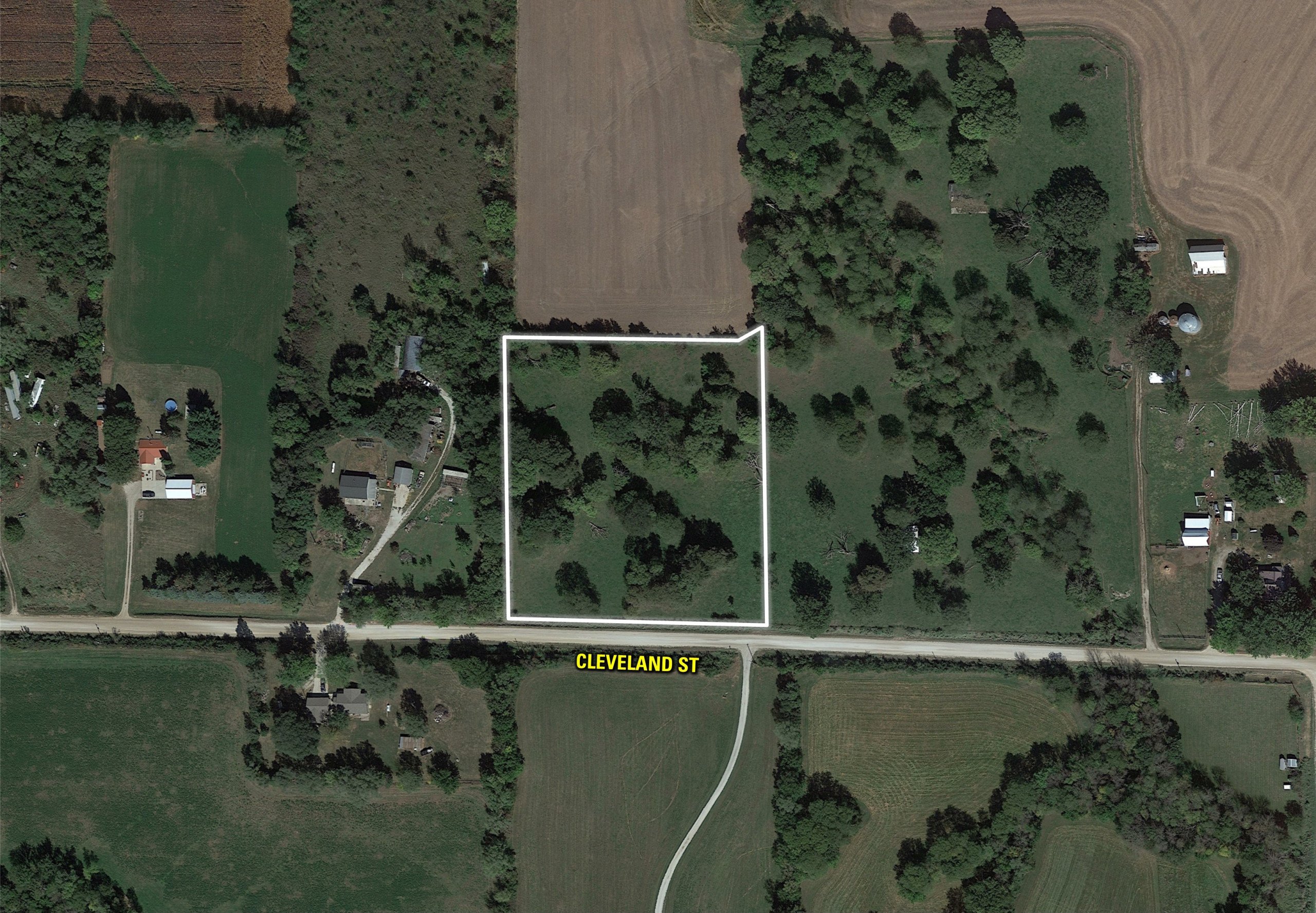 land-warren-county-iowa-5-acres-listing-number-17044-Nichols West Close-1.jpg